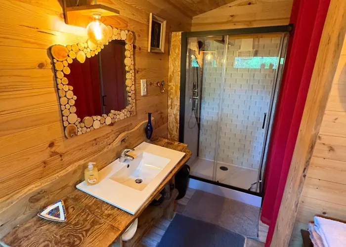 Cricri Domaine De La Mamounette Chalet Champclause